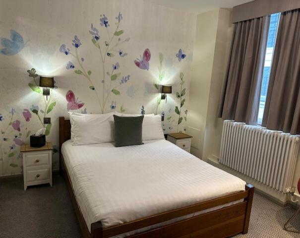 לונדון The Fitzrovia Belle Hotel מראה חיצוני תמונה